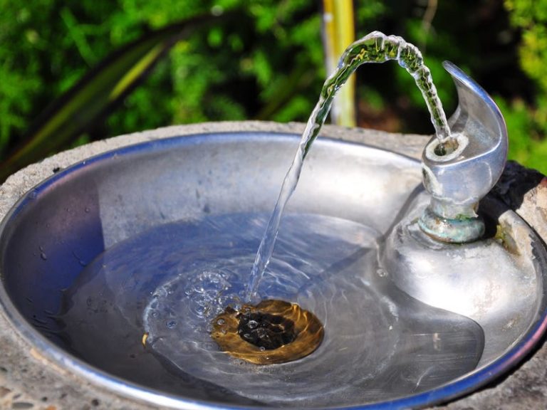 Rritet ndjeshëm çmimi i ujit për familjet në Lezhë  nuk ka shtrenjtim për bizneset