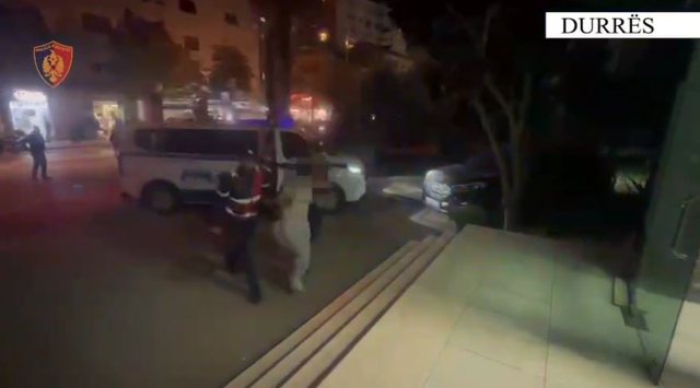 u-kap-duke-vjedhur-mjetin-e-parkuar-arrestohet-i-riu