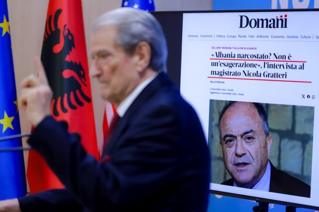 berisha-shqiperia-permbush-kriteret-e-nje-narkoshteti-kush-e-mohon-mbeshtet-situaten-aktuale