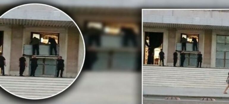 Protesta e PD së të hënën   Blindohet  me mburojë metalike Kryeministria