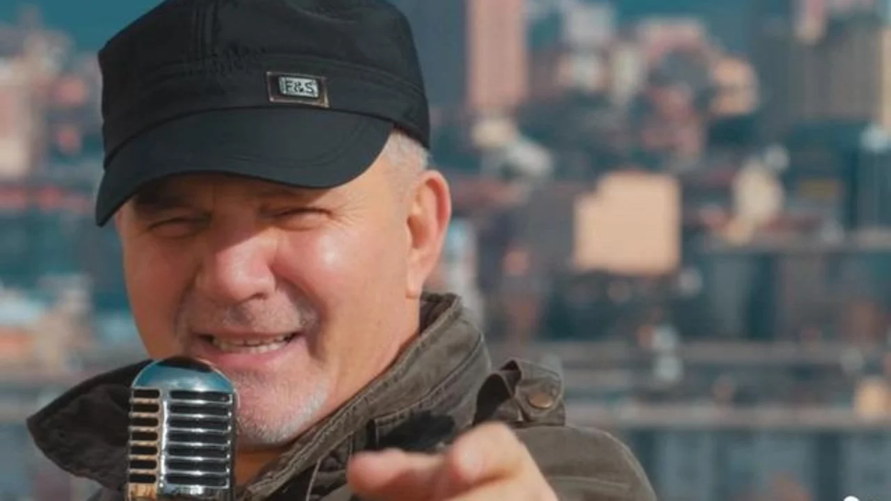 Ndërron jetë këngëtari i njohur i hitit  Xhamadani vija vija    Shemi  i grupit  Ilirët 