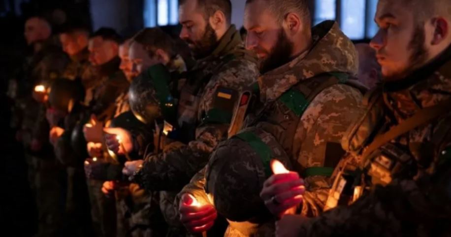 ukraina-feston-krishtlindjet-ne-erresire