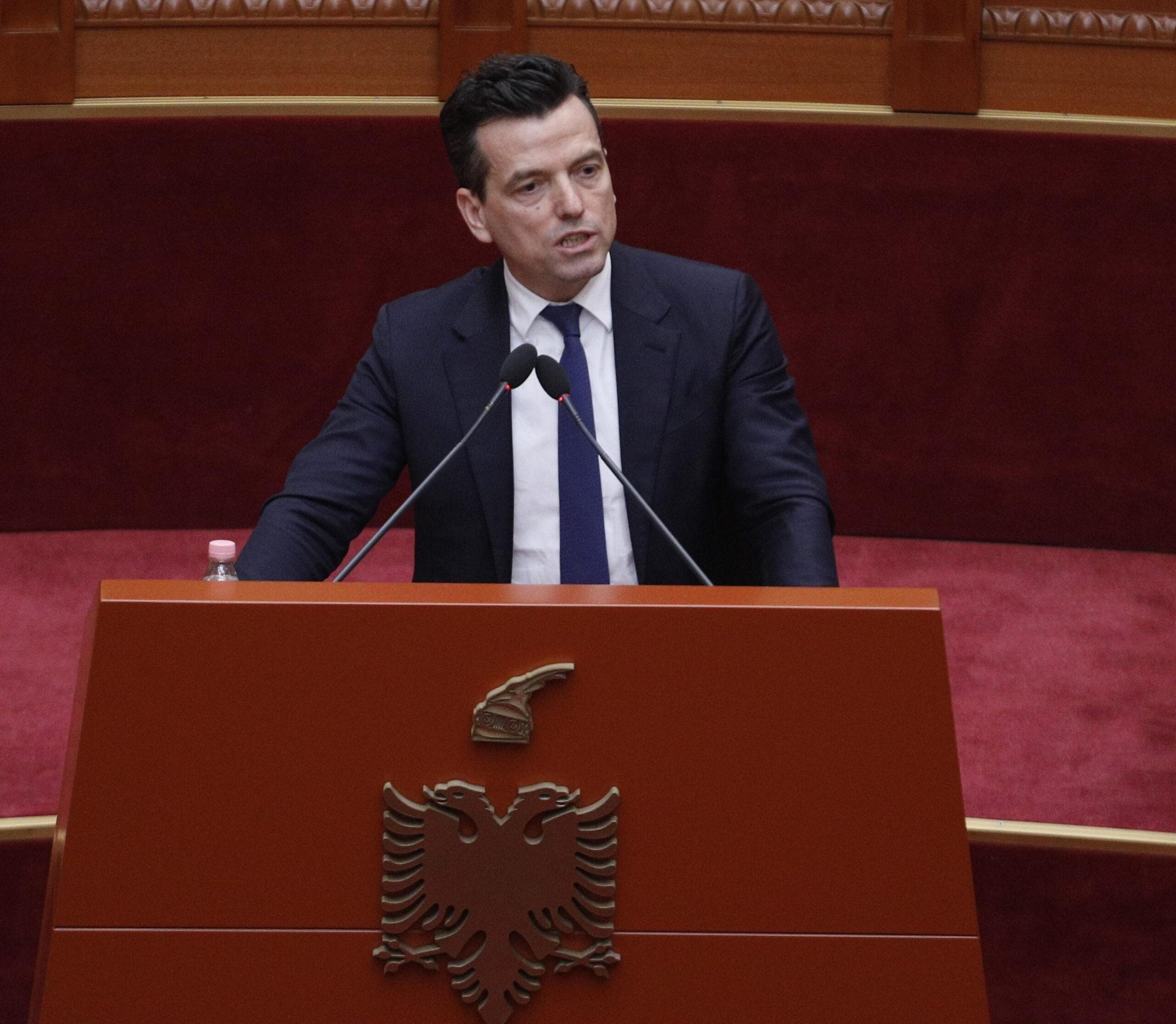 PS përplaset me Agron Shehajn   Je dënuar me vendim gjykate  Vodhe të dhënat e anëtarëve dhe listat e PD së 