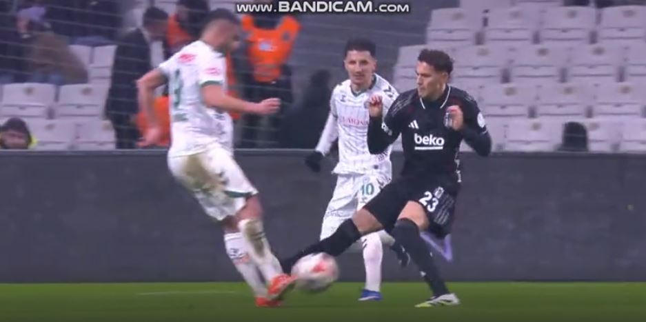 Debutim i hidhur për Asllanin  karton i kuq në ndeshjen e parë me Beşiktaş