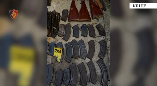 Operacion i Policisë në Fushë Krujë  sekuestrohet arsenal armësh dhe lëndë narkotike