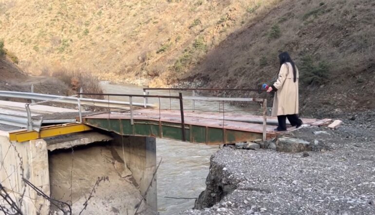 shembet-pjeserisht-ura-e-gjinikasit-ne-moglice-izolohen-banoret-e-oparit-te-poshtem