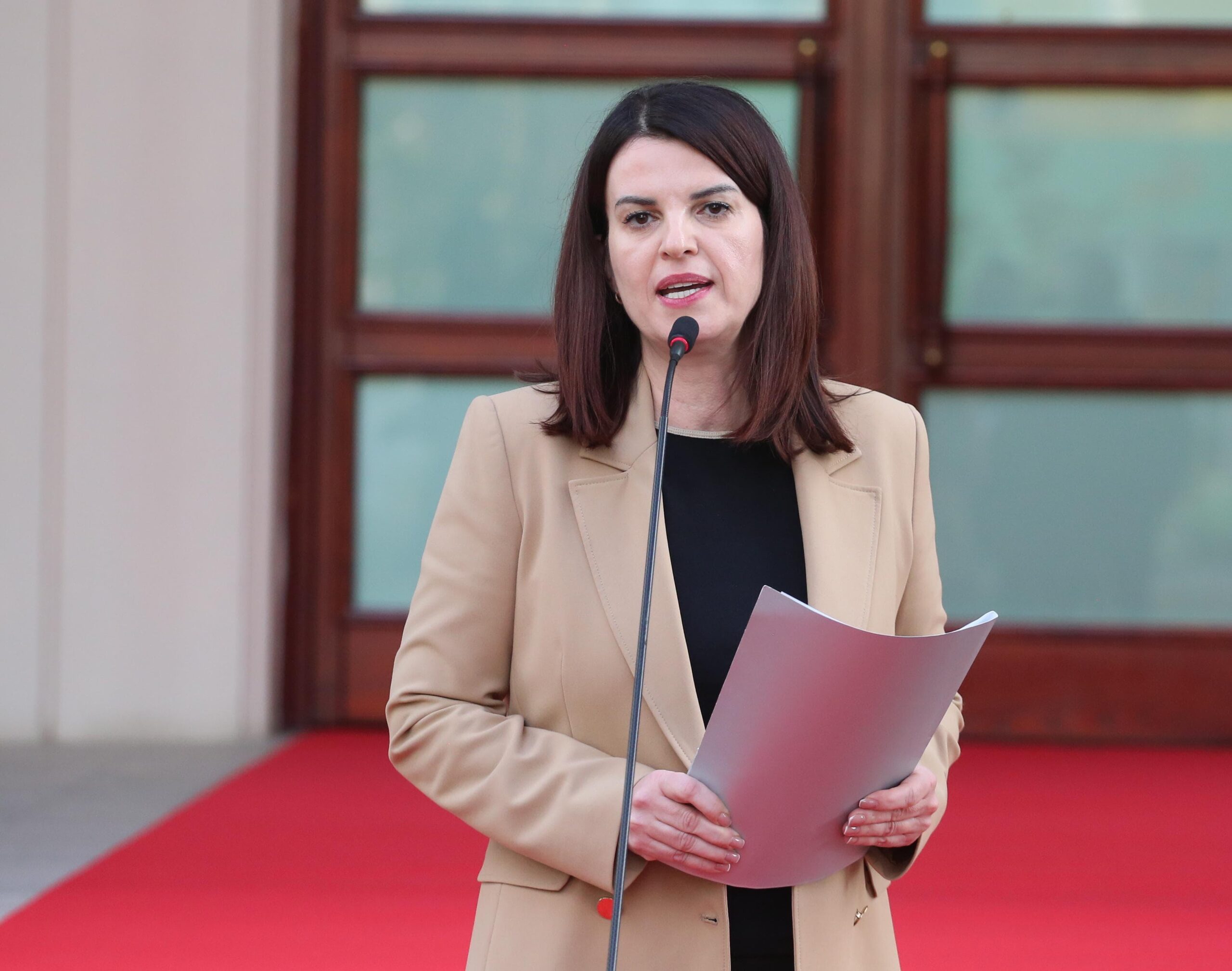 Pezullimi i monopatinave  Koçiu  Nuk tërhiqem nga vendimi  po punojmë për legjislacionin