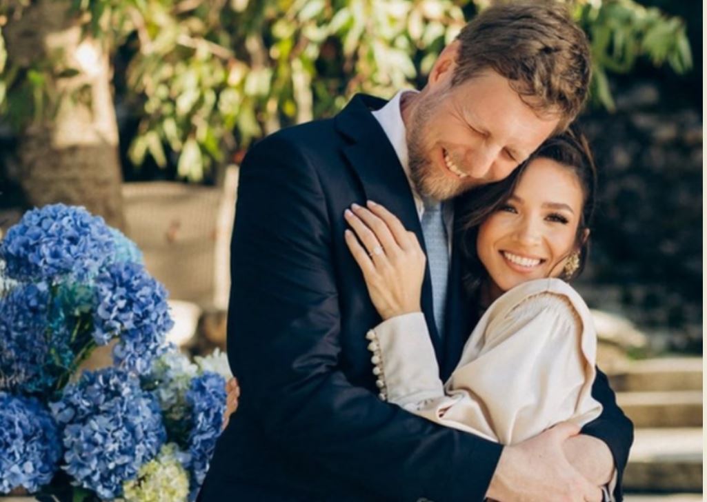 Blerta Celibashi në pritje të ëmbël  Familja mbretërore pret pasardhësin e ri 