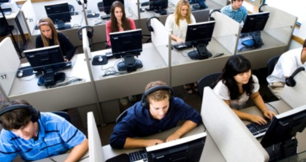 Transformimi i call center ave drejt shërbimeve digjitale pritet të rrisë punësimin në Shqipëri