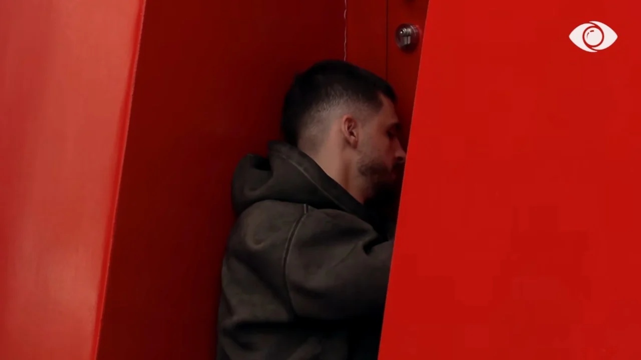  Puthje  mes Gimbos dhe Selin   Kam menduar boll edhe për ty  