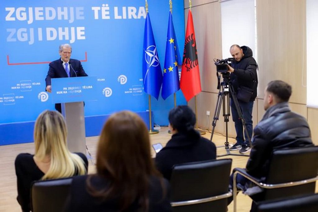 Berisha  Qytetarët janë shpresa e fundit e vendit 