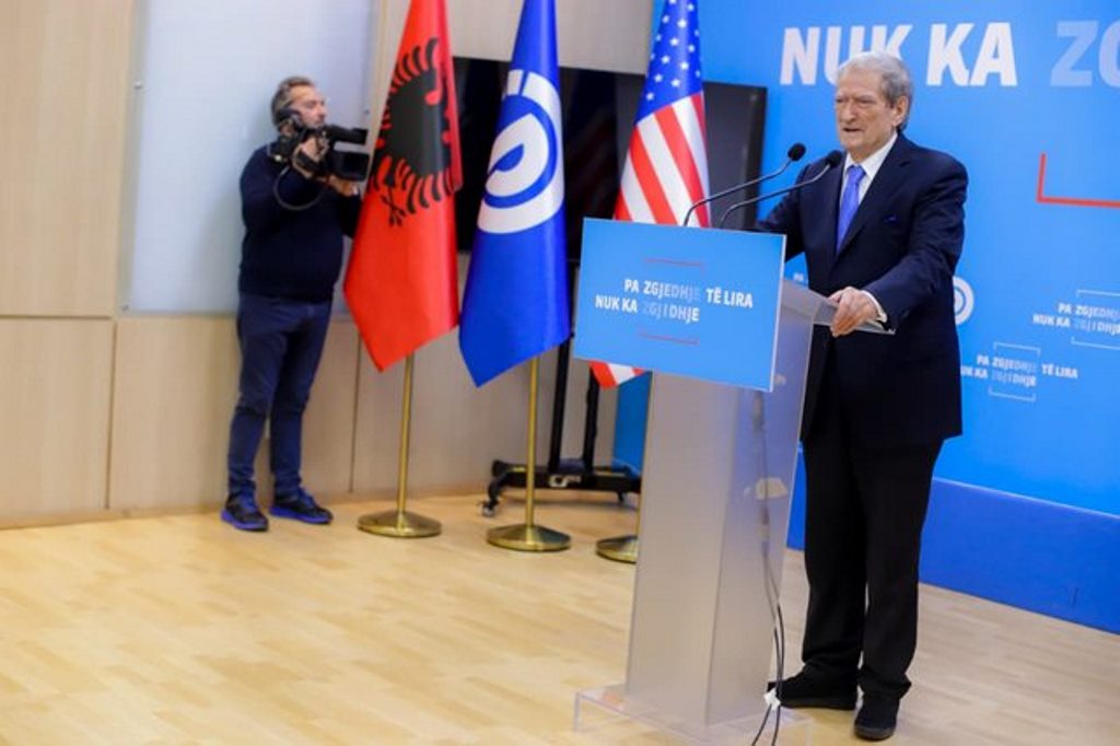 Berisha   Gjyqtarët kanë të drejtë për pagat  