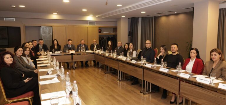 Pas lëvdatave të Ramës se nuk u përfshinë  Shoqata e Prokurorëve del në mbështetje të gjyqtarëve për rritjen e pagave