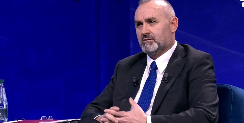 Manja tregon pse po vonohet vendimi për heqjen e imunitetit për Ballukun