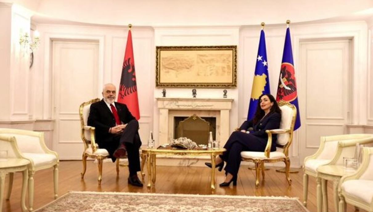 Vizita zyrtare në Kosovë  Rama takohet me Presidenten Vjosa Osmani