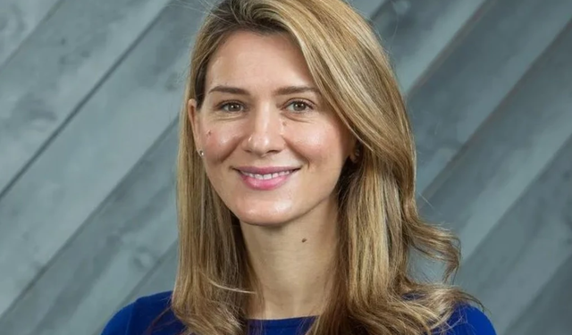 shqiptarja-drena-kusari-emerohet-ne-nje-post-te-larte-drejtues-ne-microsoft