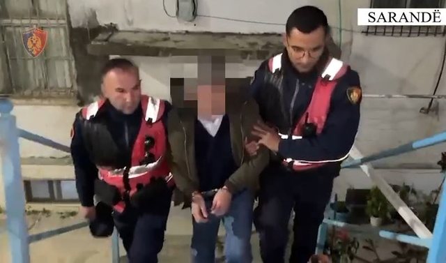 panik-ne-sarande-burri-hyn-i-armatosur-ne-banesen-e-fqinjeve