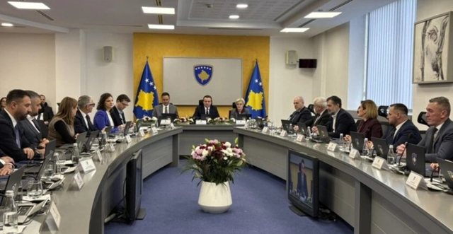 Mblidhet sot Qeveria e Kosovës  në rend dite shpërblimi i futbollistëve dhe dërgimi i FSK së në Gazë
