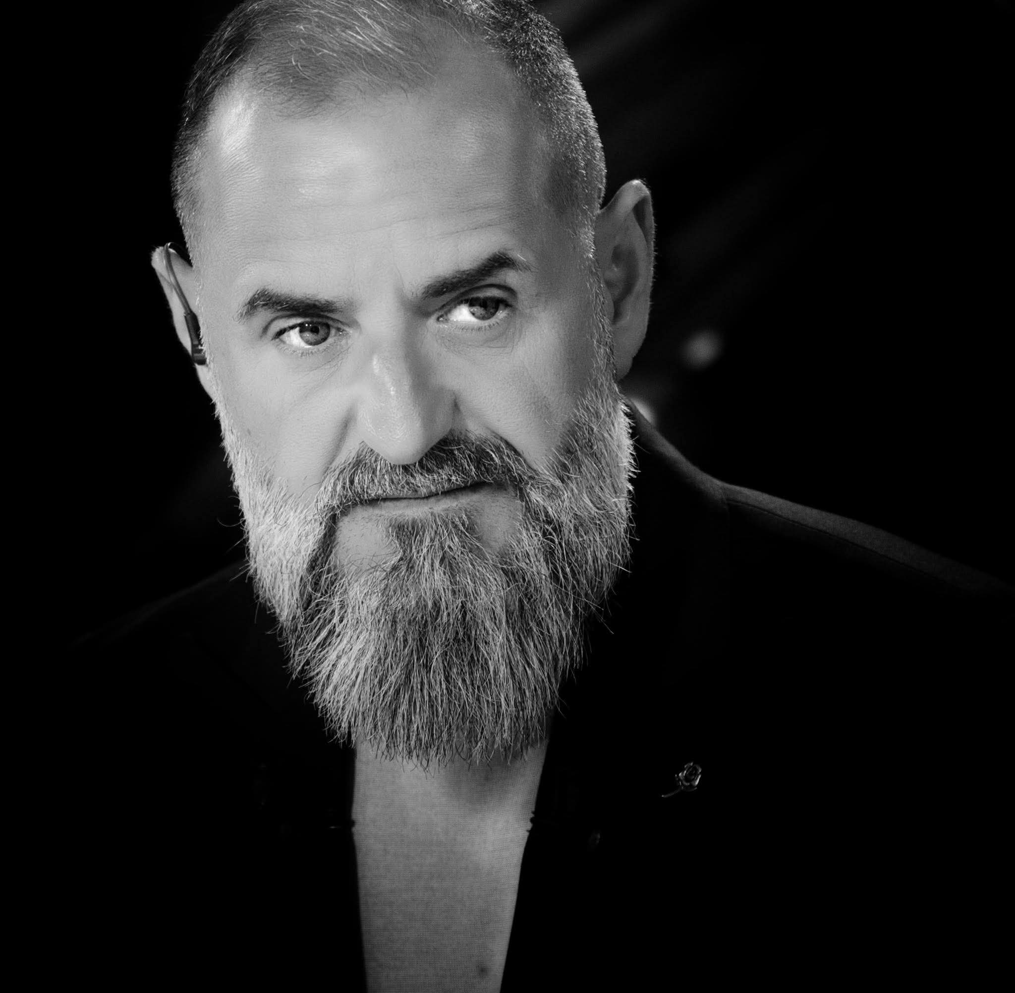 Ediot  kësaj radhe ke gjet objektivin që nuk i  ha Batoni  për shantazhet e spermatozoideve të Bllokut 