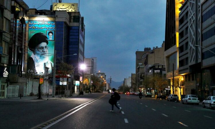 ft-izraeli-e-planifikoi-vrasjen-e-khameneit-per-25-vite-perdori-ai-dhe-hakerim-te-kamerave-te-trafikut