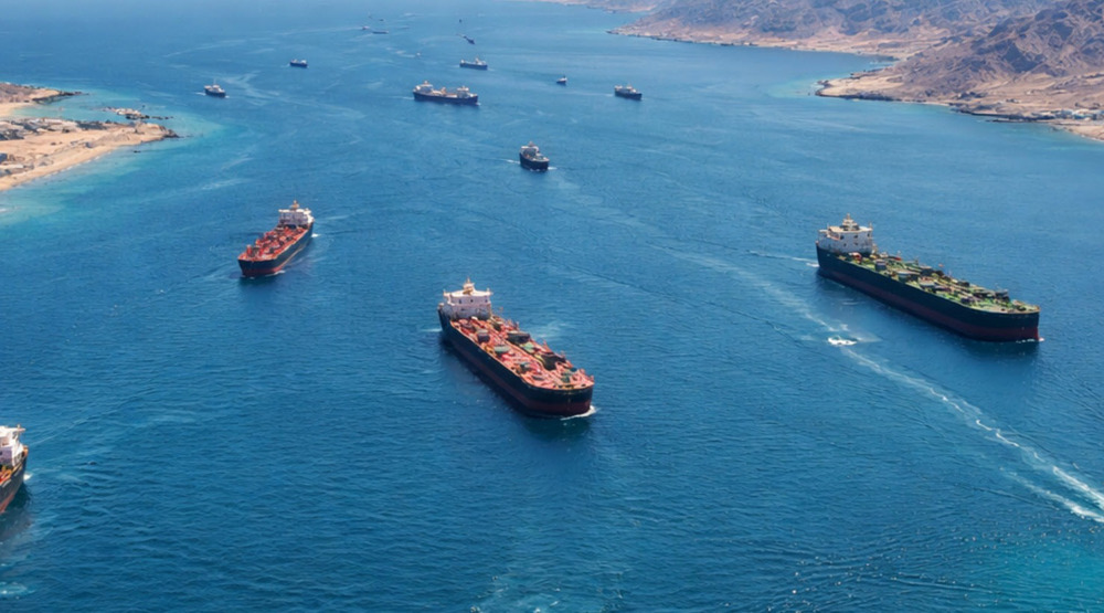 Tre mijë anije të bllokuara rreth Ngushticës së Hormuzit