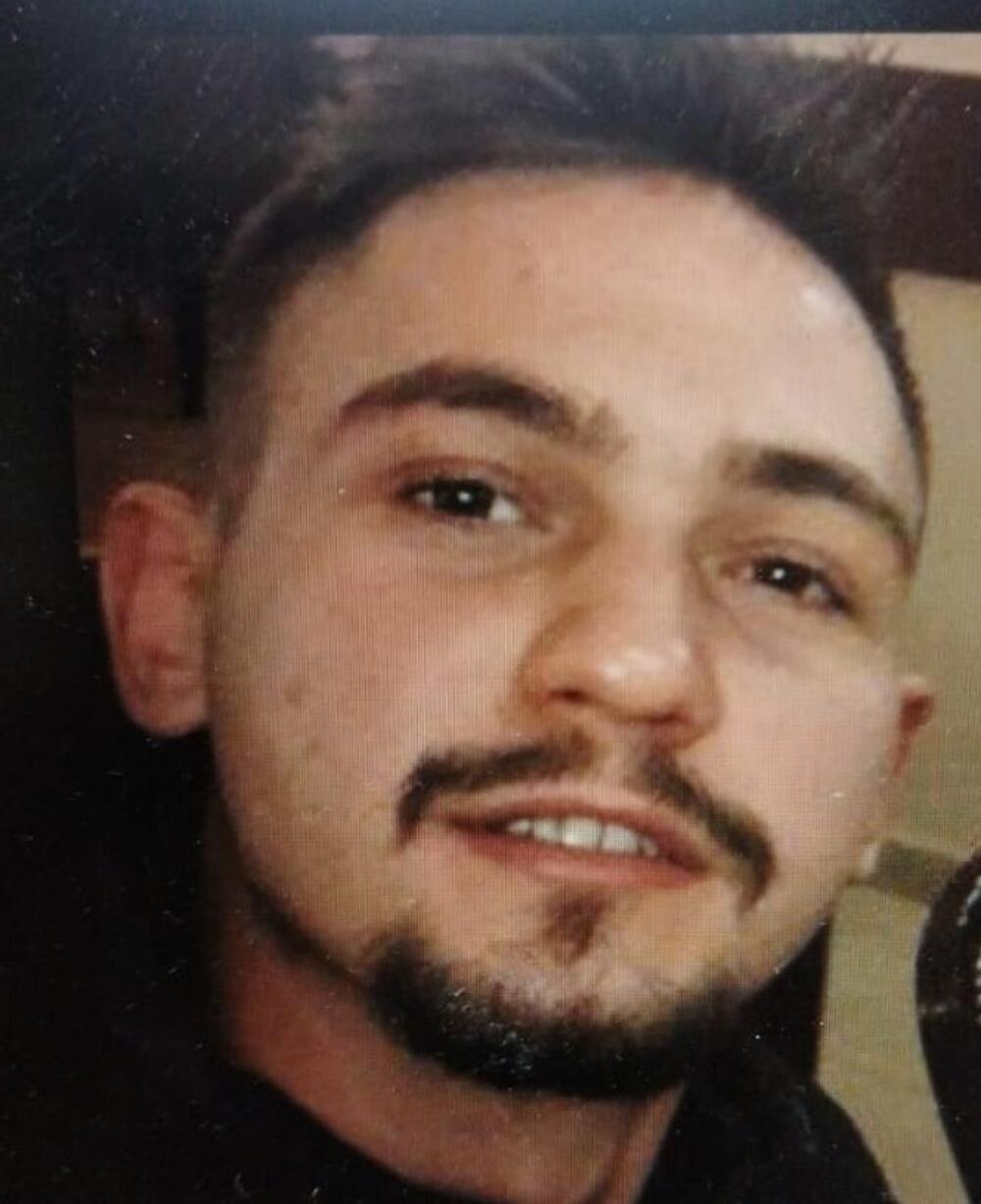 Dalin fotot  kush është i riu që vrau 3 shqiptarë në vendin fqinjë