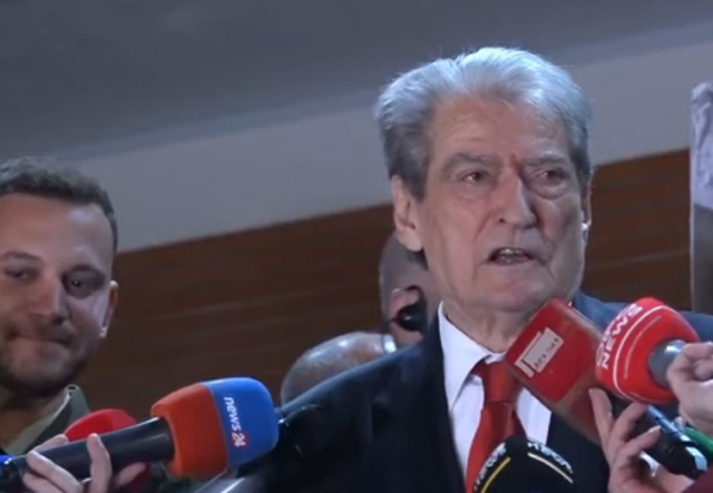  Qëndruam të pamposhtur ndaj një terrori   Sali Berisha  Krerët e policisë  kriminelë të certifikuar