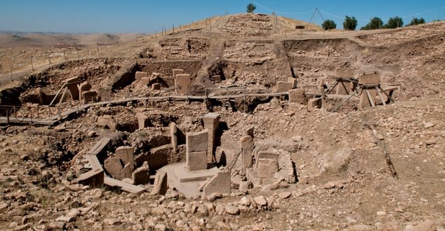 Daton 11500 vite më parë  Zbulimi në Turqi që sfidon origjinën e qytetërimit njerëzor  misteri i Göbekli Tepe