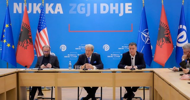 Sali Berisha  Çmimet në Shqipëri më të larta se në BE  PD paralajmëron  luftë frontale  ndaj oligopoleve