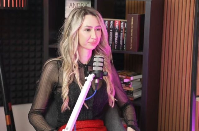 Videot erotike që tronditën Malin e Zi  Mirjana Pajković themelon partinë e saj me emër mjaft intrigues