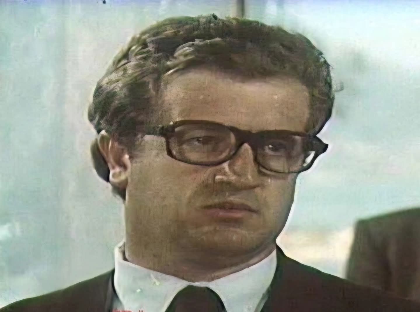 Përcillet në banesën e fundit aktori i njohur i kinemasë shqiptare  Ilir Shkurti