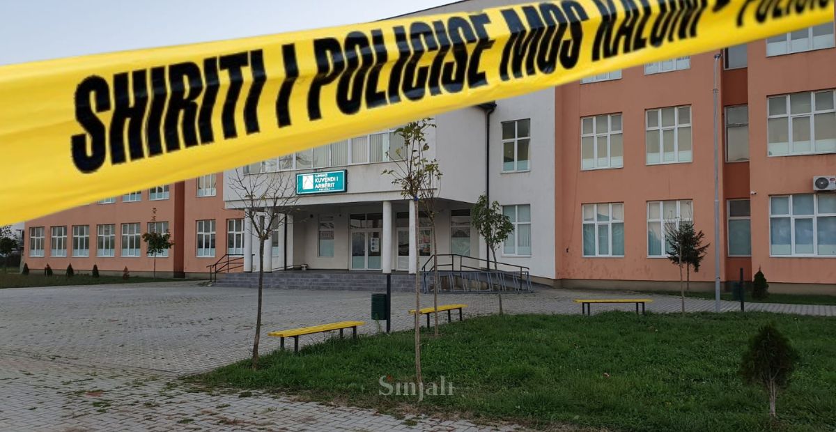 E dhimbshme në shkollë  djali i klasës së nëntë humb jetën në orën e edukimit fizik