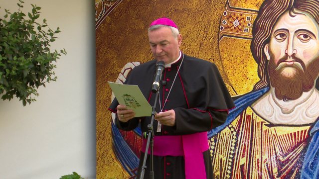 Mesazh i Arqipeshkvit Arjan Dodaj në urimin e Pashkëve   Mos prisni nga të huajt  
