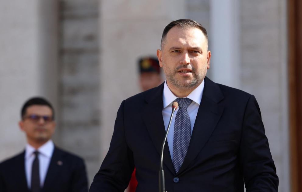 sulme-iranit-nga-kucova-ministri-i-mbrojtjes-do-e-vleresojme-nese-do-kete-nje-kerkese