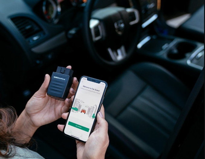  Më kanë vendosur përgjues   Burri në Elbasan denoncon në polici  nis hetimi