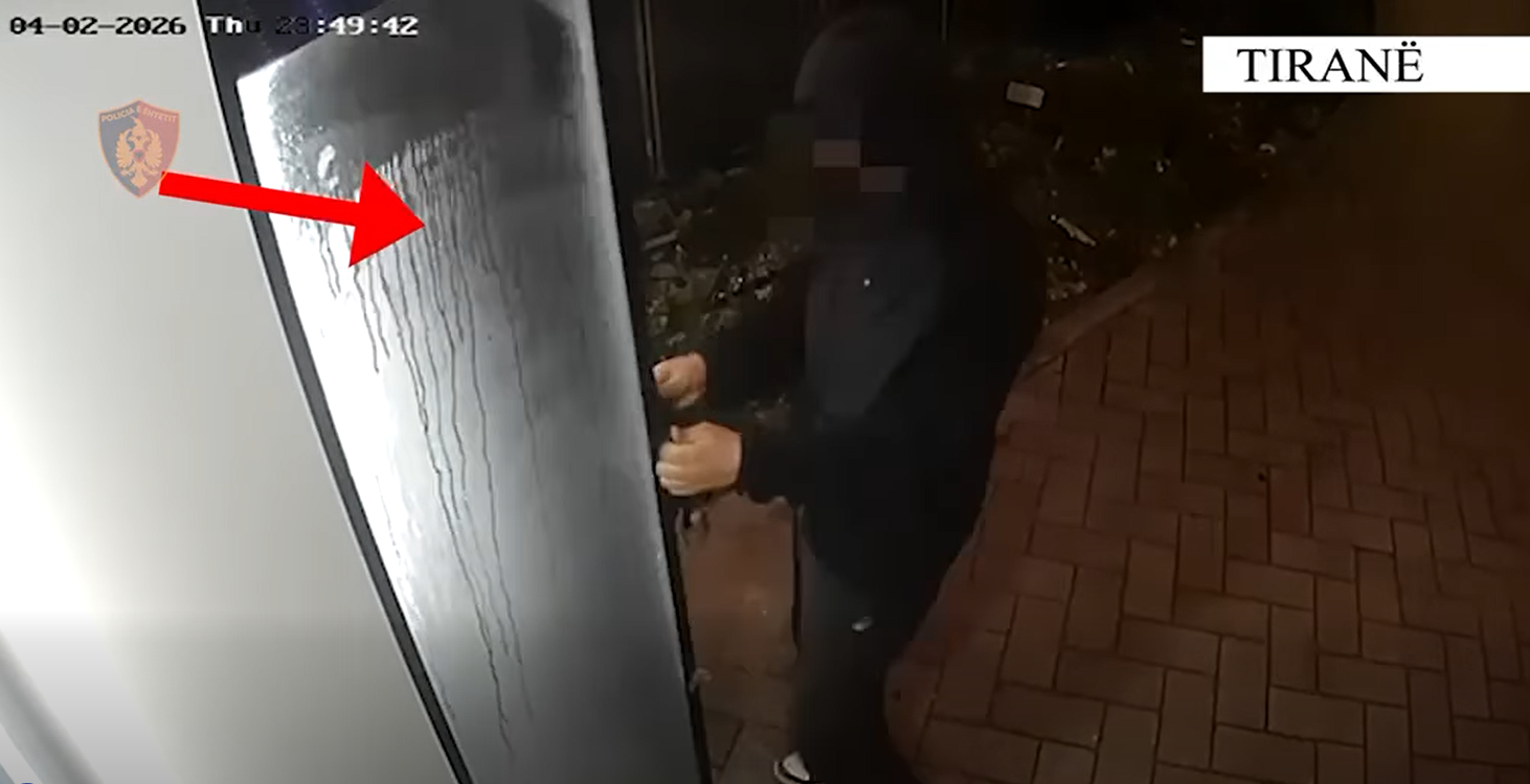 Thyen  arrestin në shtëpi  dhe kryen disa vjedhje  arrestohet i riu në Tiranë