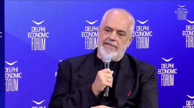 Ramën e pyesin në Greqi përse janë larguar 500 mijë shqiptarë gjatë qeverisjes së tij  Ja përgjigja e Kryeministrit 