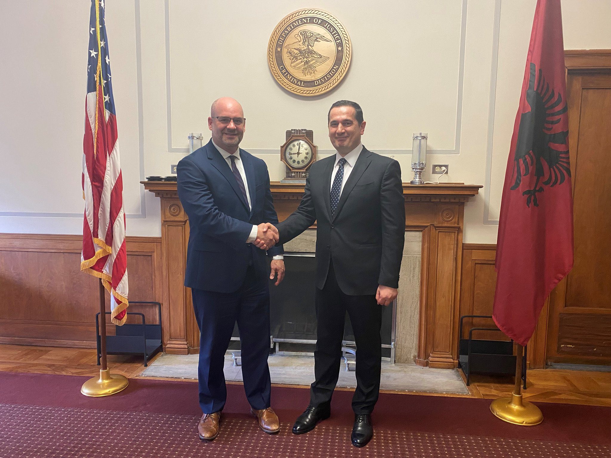 SPAK  takime me FBI dhe DEA në SHBA për luftën kundër korrupsionit