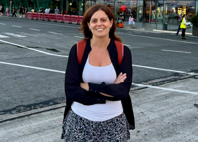eurodeputetja-ilaria-salis-mberrin-ne-tirane-i-bashkohet-protestave-te-fundjaves