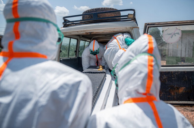 ebola-ne-kongo-kalon-200-viktima-autoritetet-paralajmerojne-rrezik-per-perhapje-te-gjere