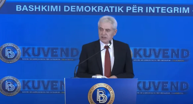ali-ahmeti-per-protestat-ne-tirane-aludime-per-ndikime-nga-athina-dhe-beogradi