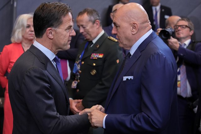 italia-kundershton-deklaratat-e-rutte-s-per-bazat-ushtarake
