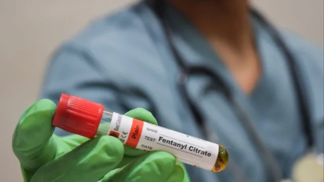 Vidhen 80 shishe me fentanil nga një spital në Romë