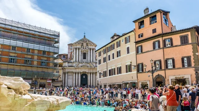 dyndja-turistike-po-rendon-destinacionet-me-te-vizituara-te-italise-autoritetet-vendosin-kufizime-per-vizitoret