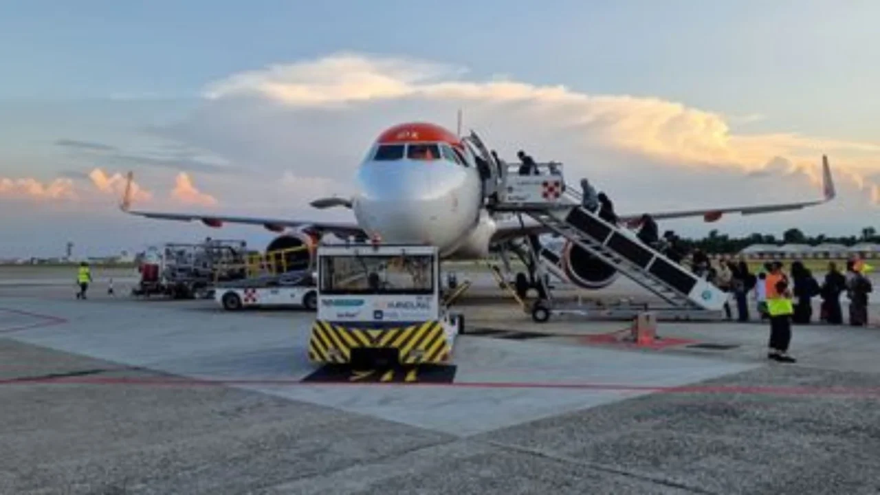 Albcontrol zgjidh problemin teknik  rikthehet trafiku ajror në Shqipëri