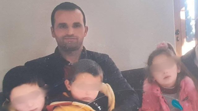 Përplasi babain e tre fëmijëve dhe u largua nga vendngjarja  arrestohet autori i dyshuar i aksidentit tragjik në Durrës