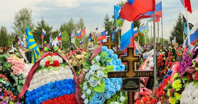Rusia ndalon kamerat te varret e ushtarëve të vrarë në Ukrainë  e konsideron tradhti