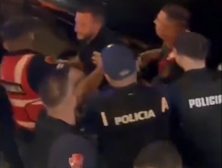 Dalin pamjet  zbardhet përplasja pranë  Orange Club  në Sarandë  pse u godit shefi i Krimeve Mateo Bakalli  Video 