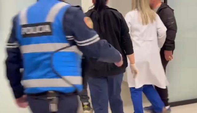 plagoset-me-thike-nje-shtetas-i-huaj-dergohet-ne-gjendje-te-rende-ne-spital