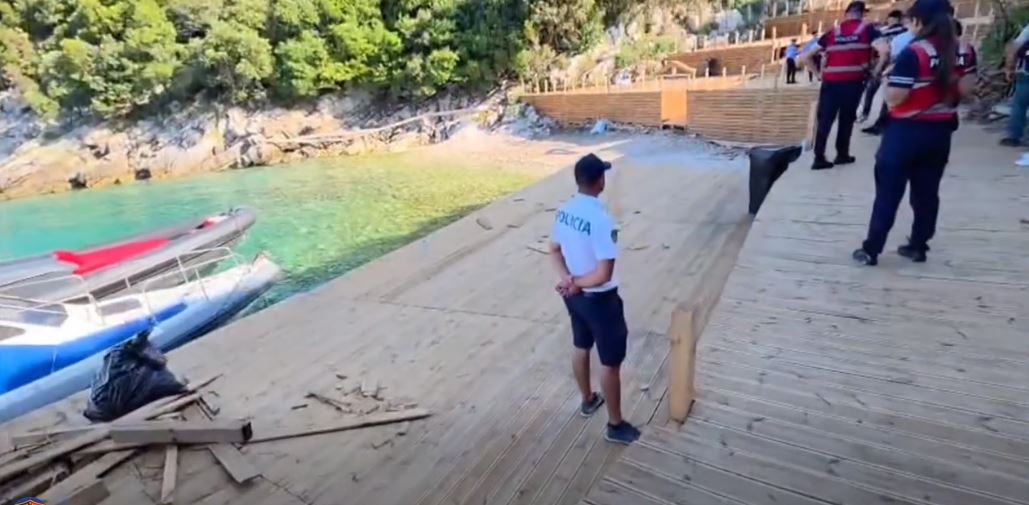 Ndërtim pa leje në Karaburun  arrestohet njëri prej ndërtuesve dhe shpallet në kërkim ortaku